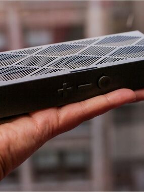 MINI JAMBOX - Wireless Speaker (Graphite / Black)
